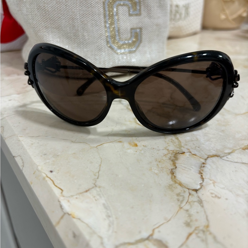 Chanel eyeglasses - Picture 1 of 5